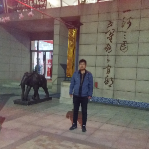 董先生