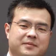 L先生