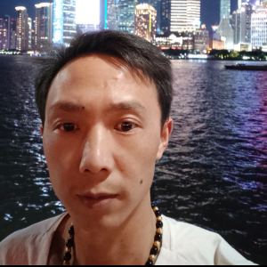 何先生